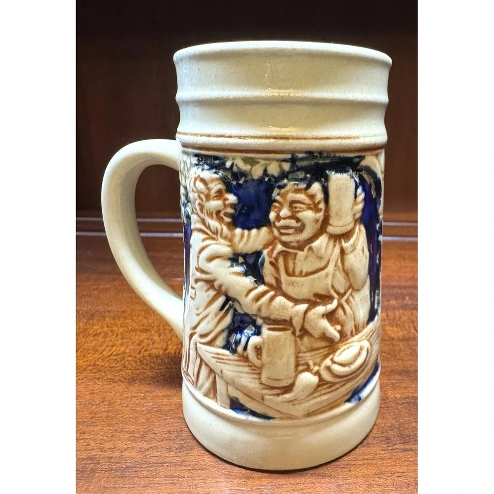 Vintage German Beer Stein 0.3L Tavern Scene Relief Stoneware‎ Mug